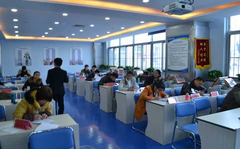 開一個干洗店多少錢？科學規(guī)劃開一個干洗店資金