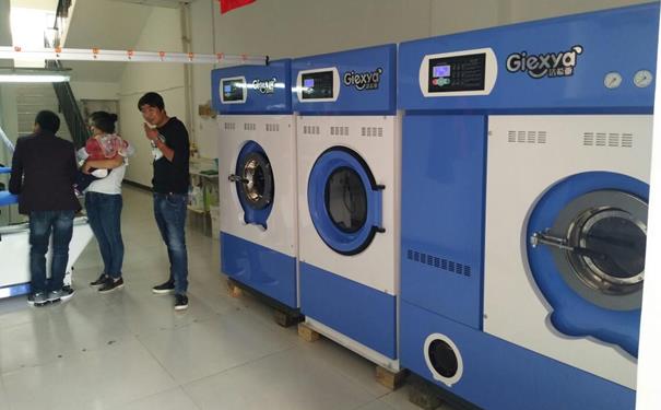 我想加盟一個(gè)干洗店 它就是這樣一個(gè)賺錢的項(xiàng)目